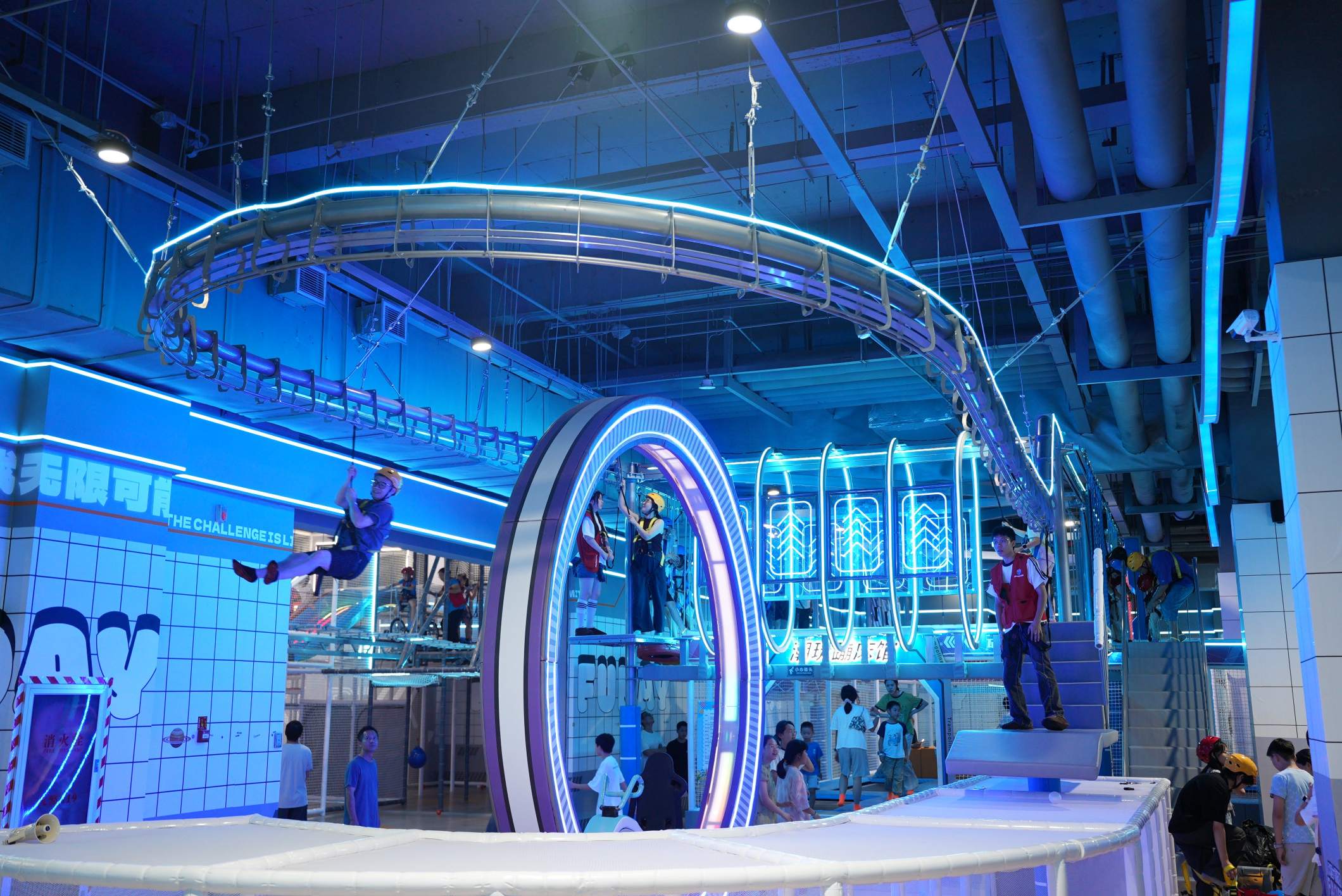 聯(lián)系我們-中間